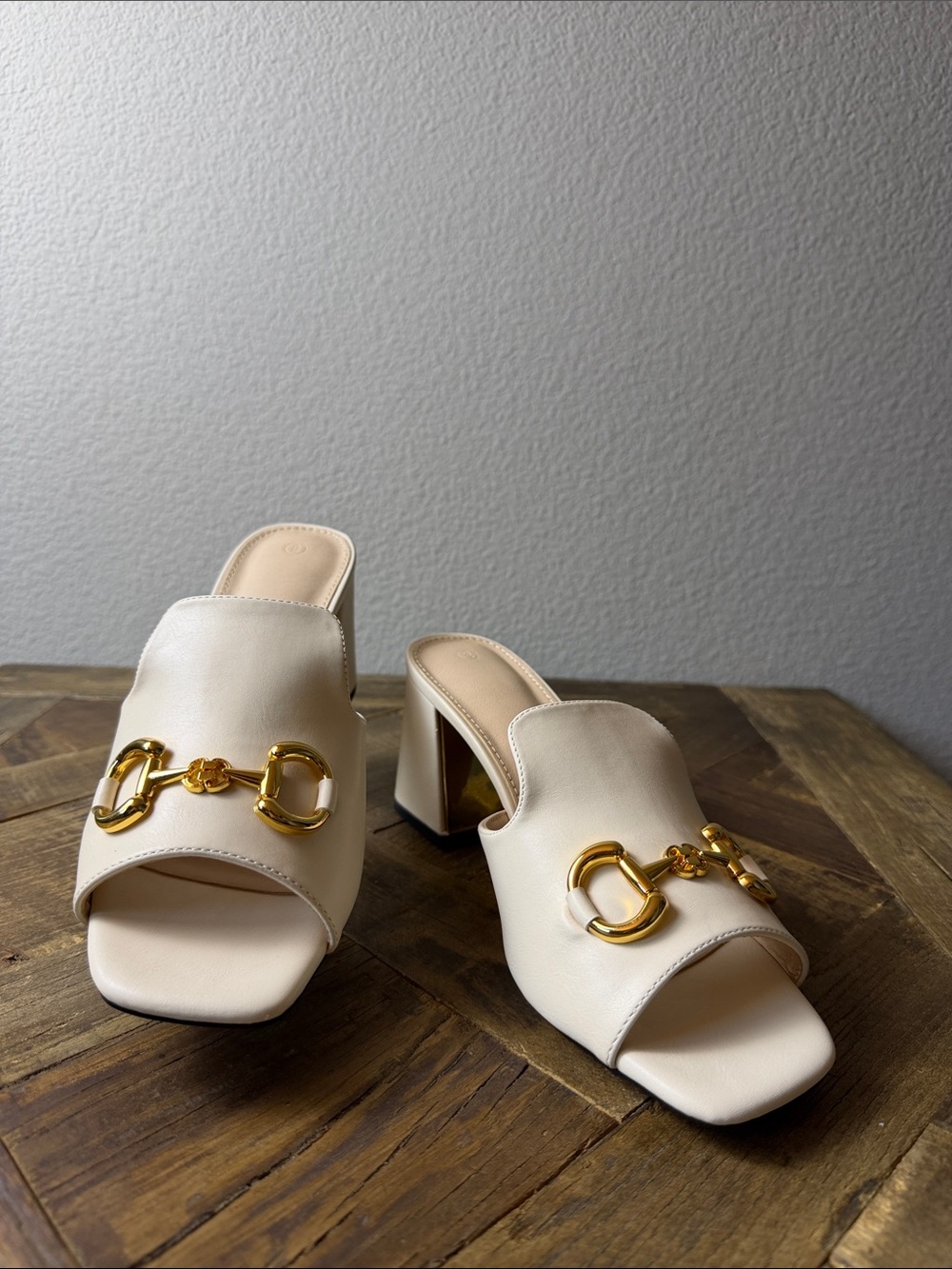 Size 9 ZBY Cream Leather Open-Toe Block Heel Mules with Gold Horsebit Accent